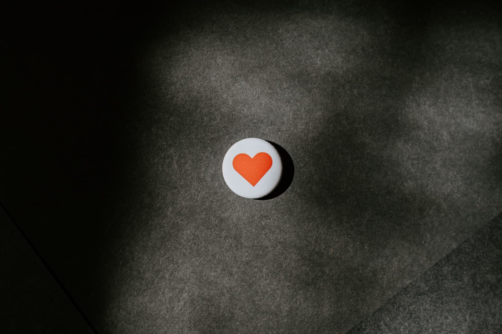Custom Lapel Pins: Non-Profit Fundraising & Awareness Campaigns