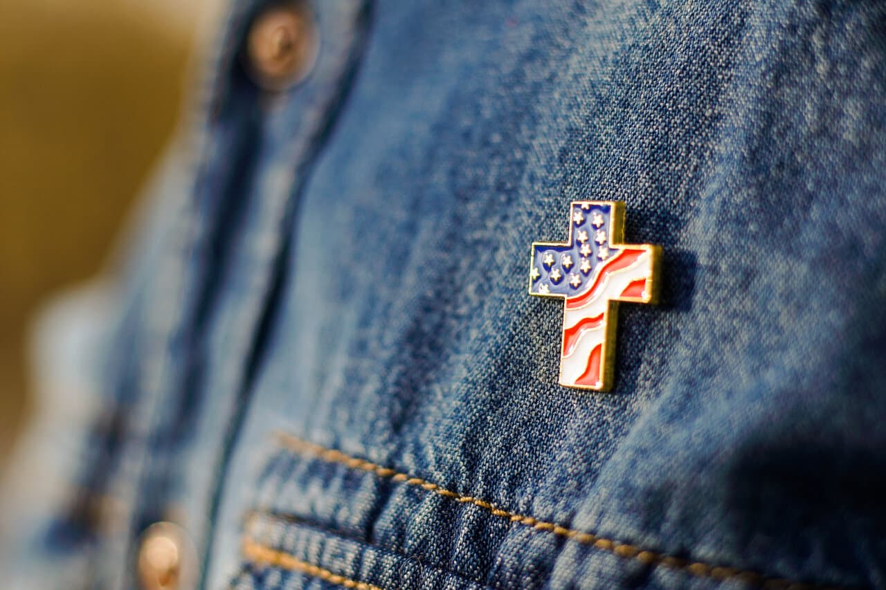 Designing Memorable Custom Lapel Pins: A Comprehensive Guide to the Creative Process